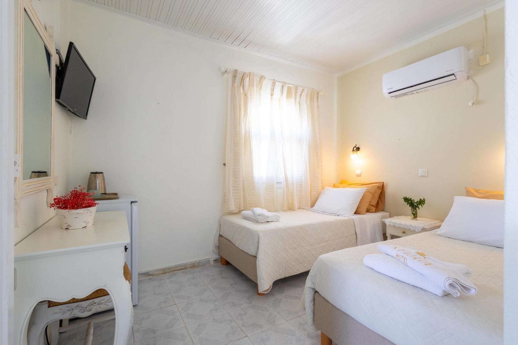 Kymata Hotel Naxos City Exteriör bild
